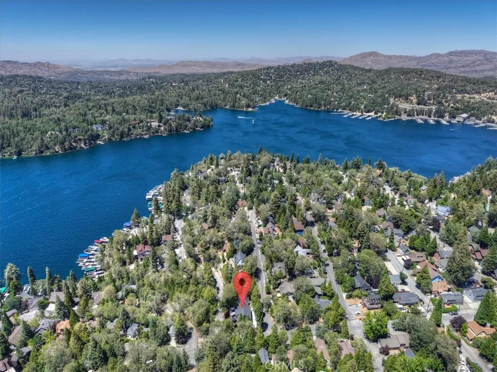 334 Highland Drive Lake Arrowhead, CA 92352