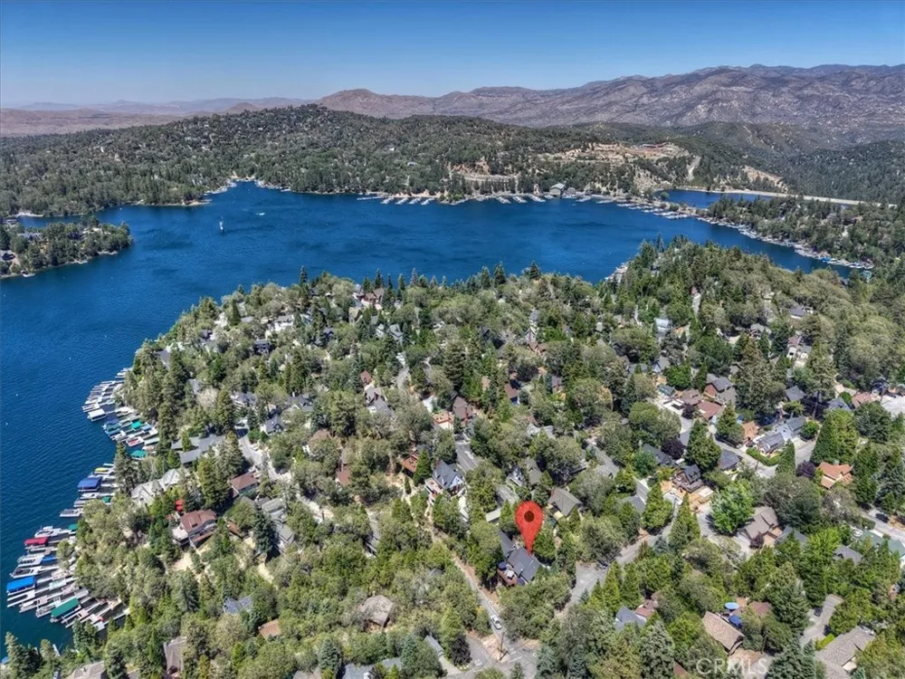 334 Highland Drive Lake Arrowhead, CA 92352