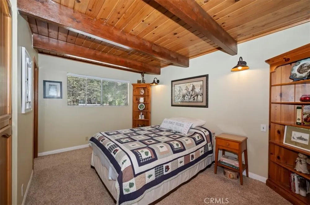 334 Highland Drive Lake Arrowhead, CA 92352