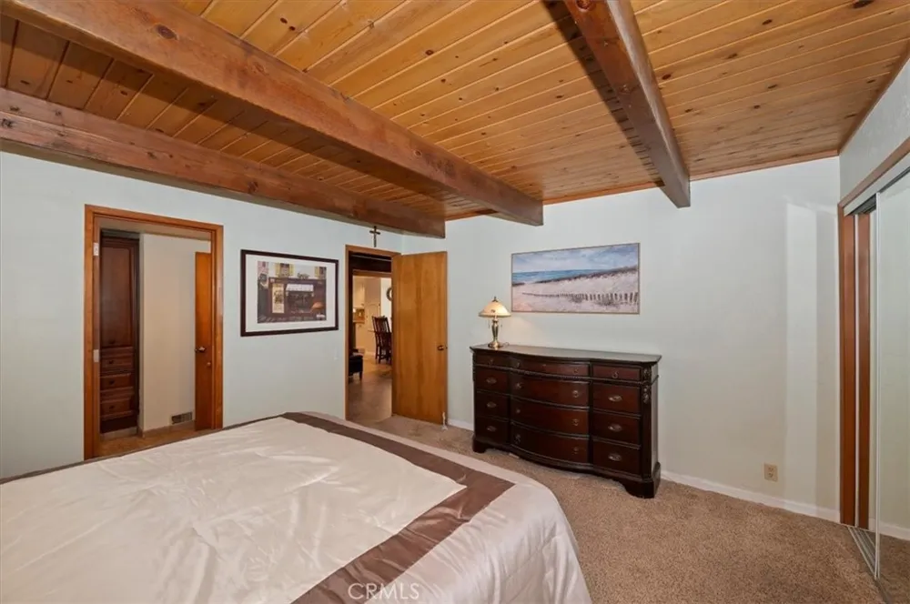 334 Highland Drive Lake Arrowhead, CA 92352