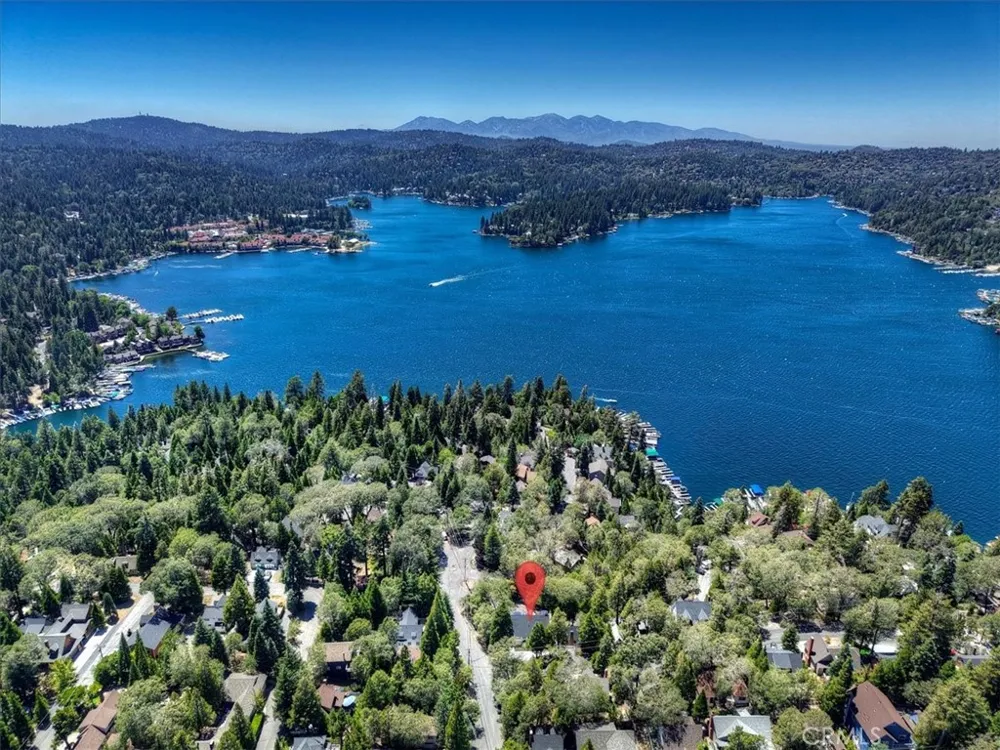 334 Highland Drive Lake Arrowhead, CA 92352