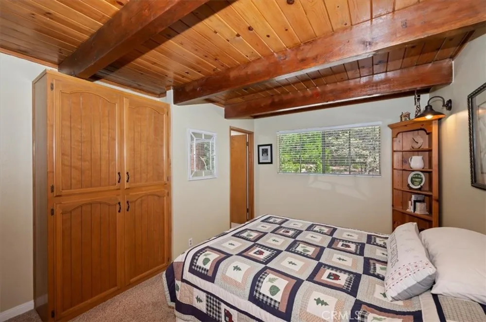 334 Highland Drive Lake Arrowhead, CA 92352
