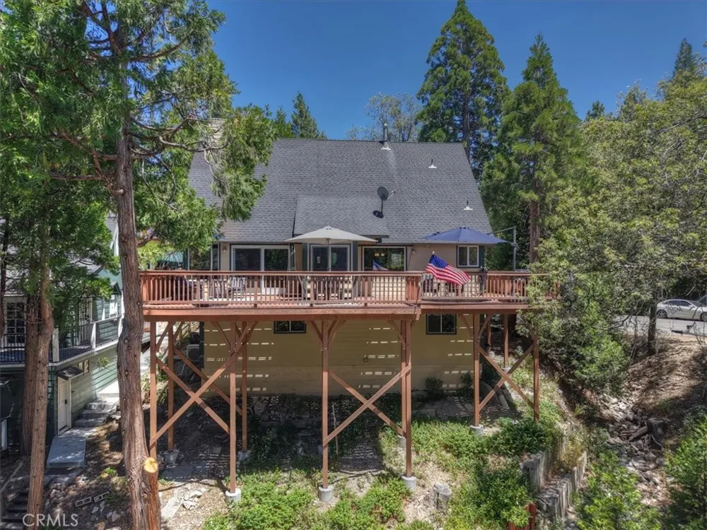 334 Highland Drive Lake Arrowhead, CA 92352