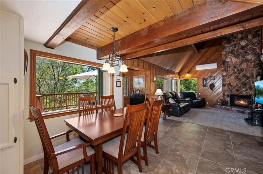 334 Highland Drive Lake Arrowhead, CA 92352