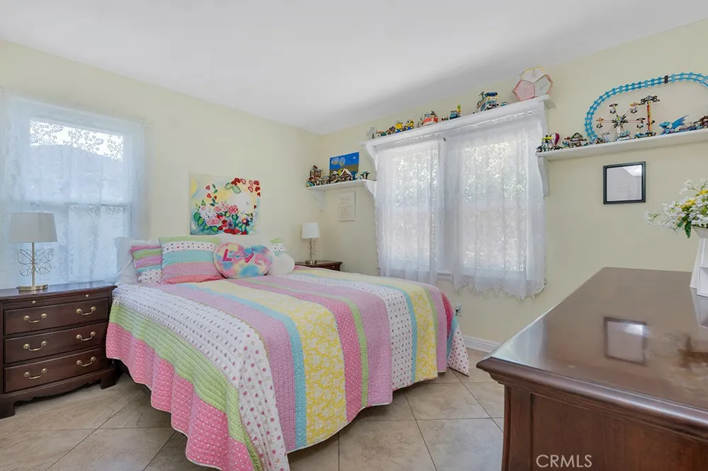 13600 Norris Avenue Sylmar, CA 91342
