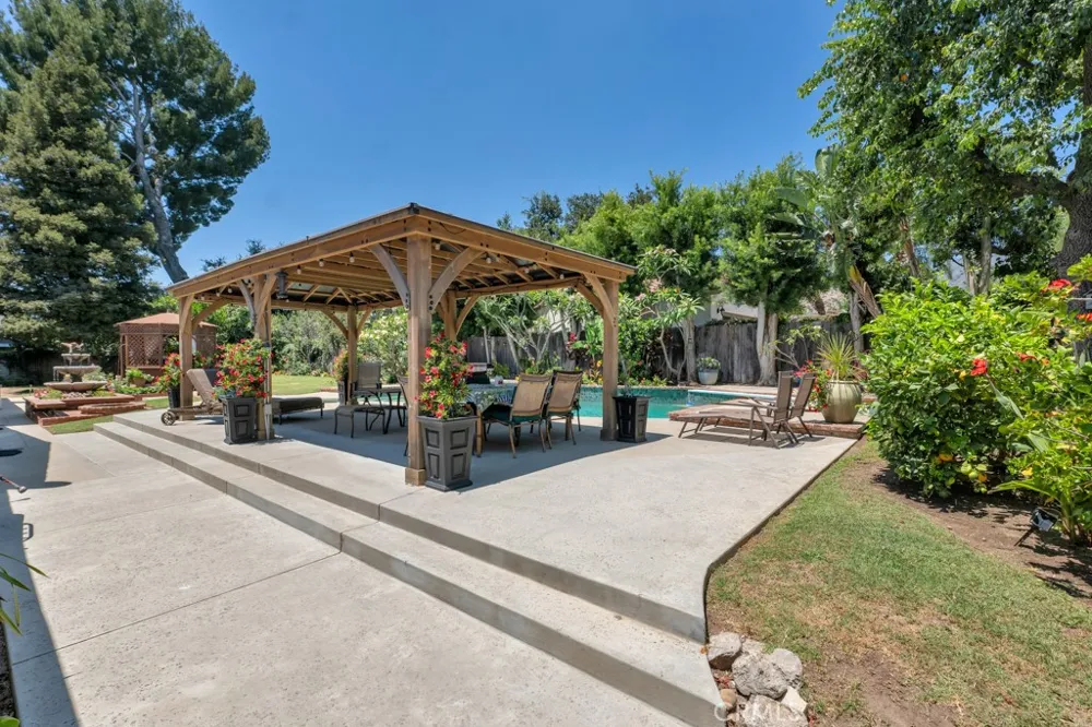 13600 Norris Avenue Sylmar, CA 91342