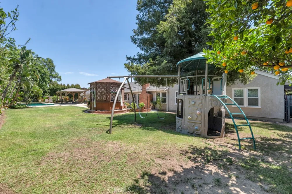 13600 Norris Avenue Sylmar, CA 91342
