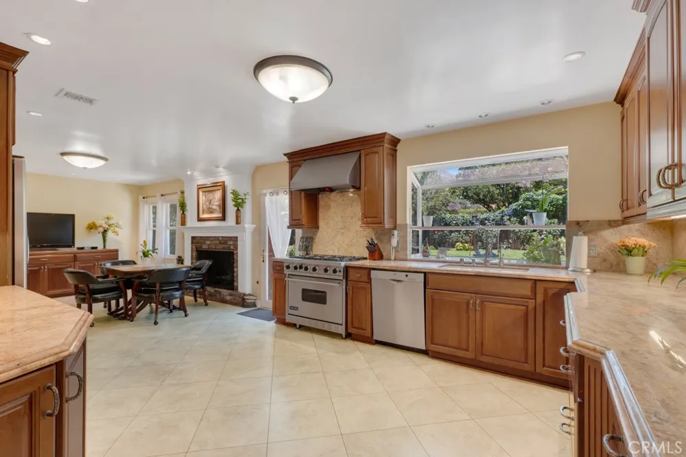 13600 Norris Avenue Sylmar, CA 91342
