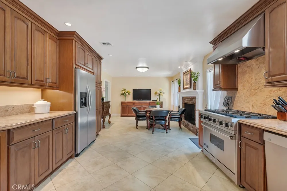 13600 Norris Avenue Sylmar, CA 91342