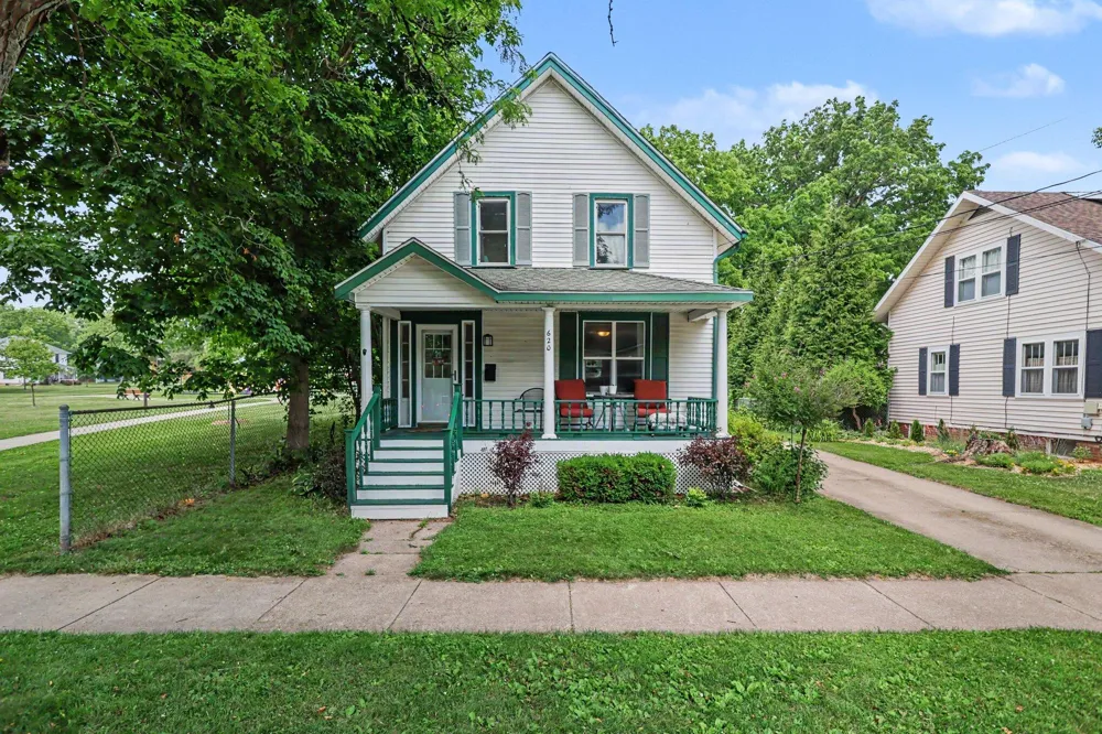 620 W Mansion Street Marshall, MI 49068