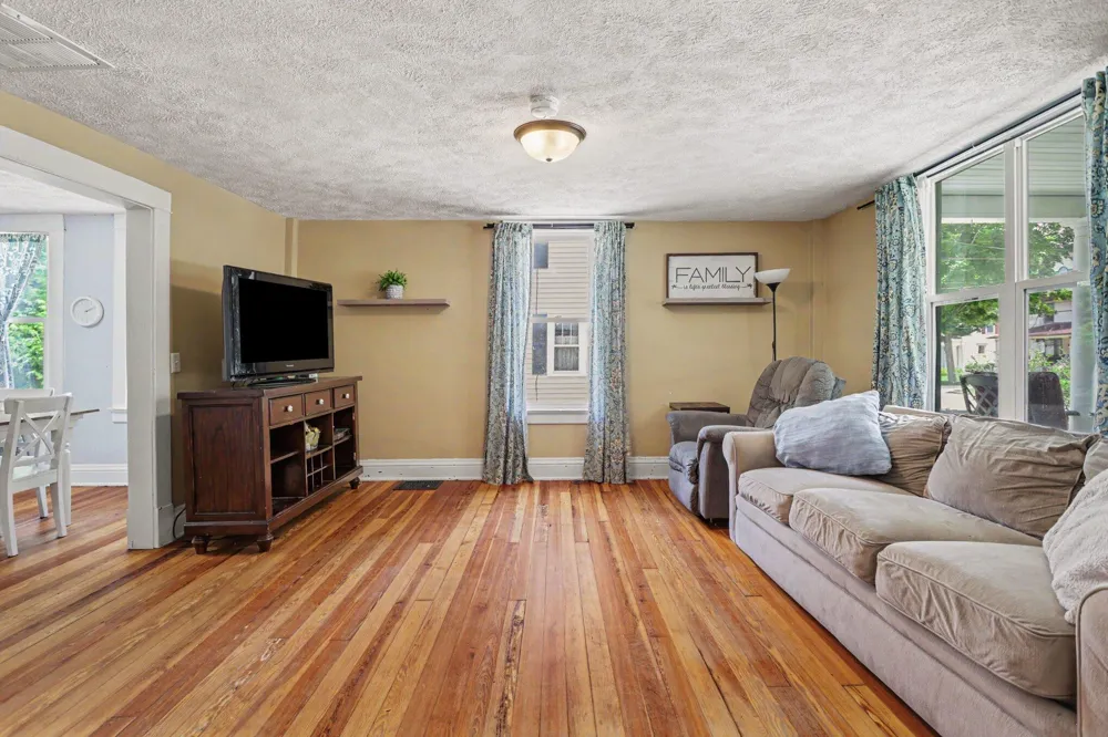 620 W Mansion Street Marshall, MI 49068