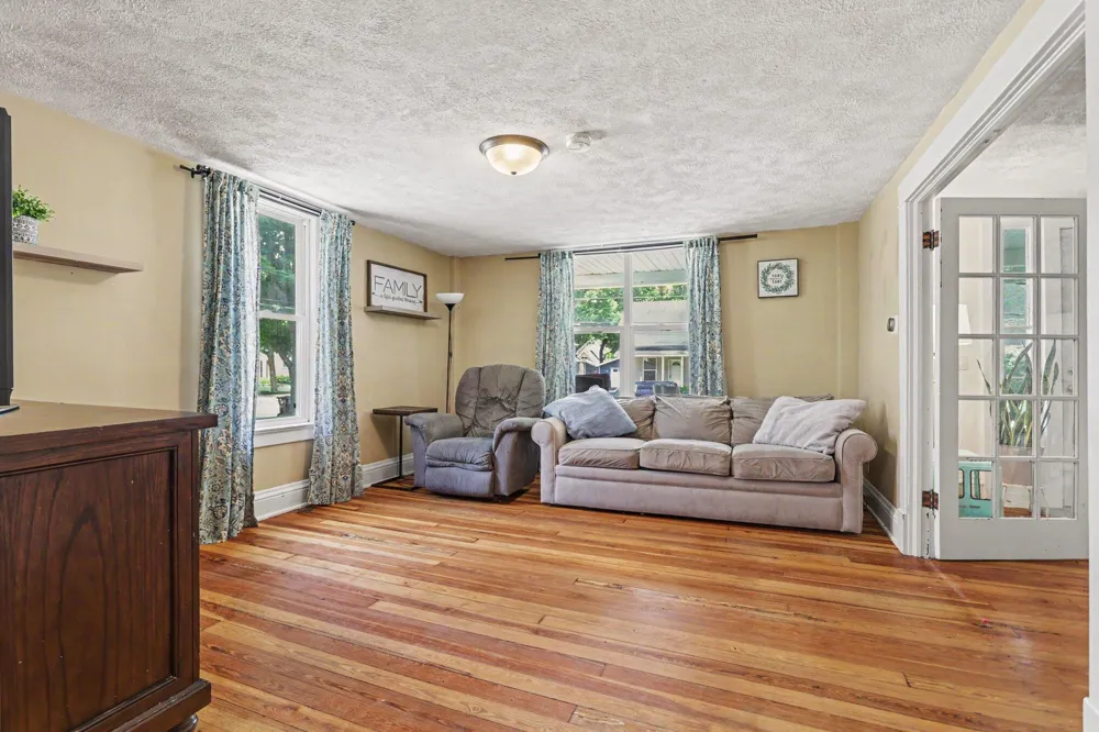 620 W Mansion Street Marshall, MI 49068