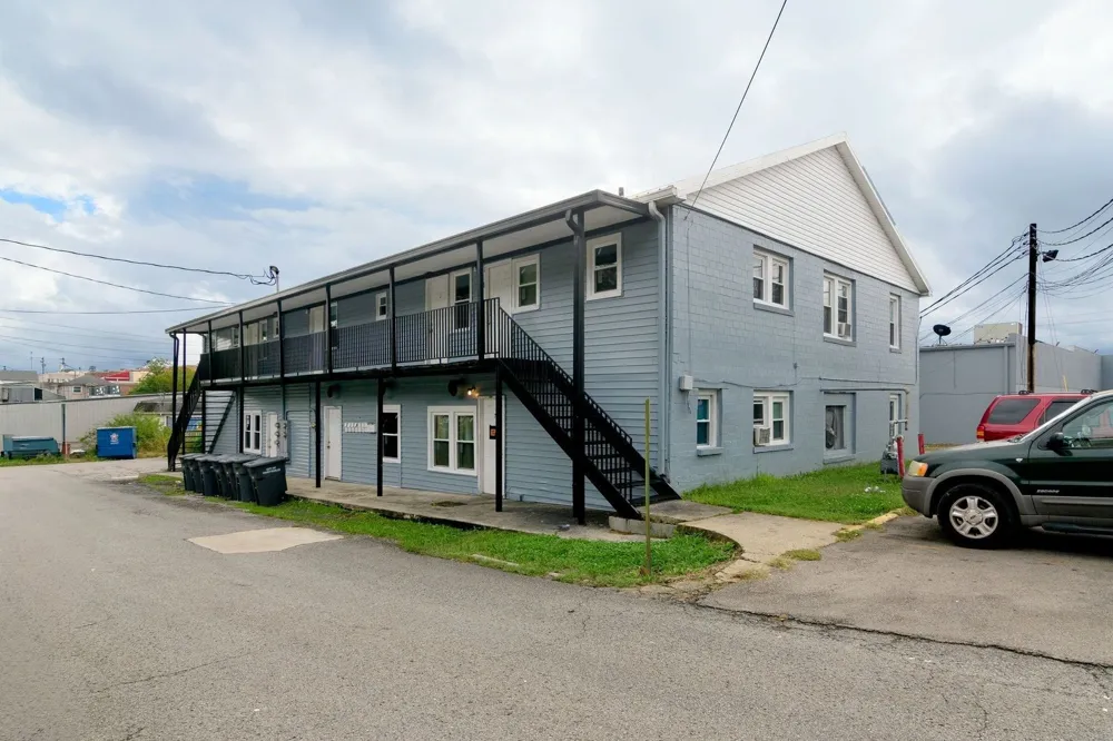 206 Edison St W Fayetteville, TN 37334