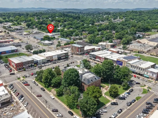 206 Edison St W Fayetteville, TN 37334