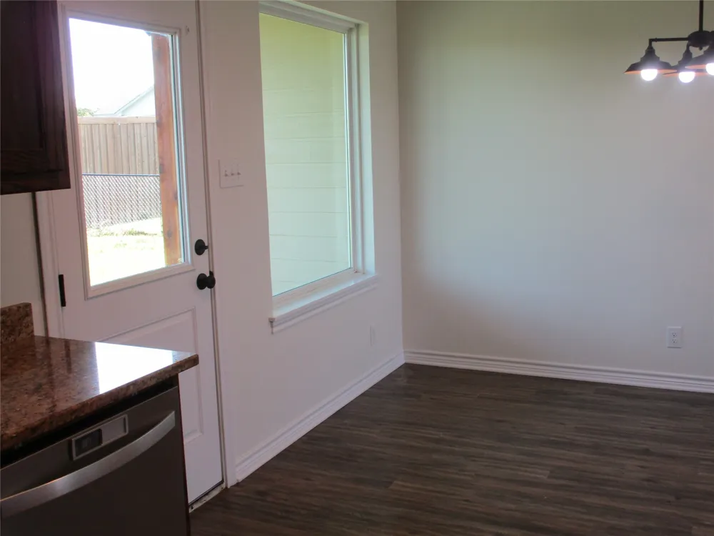 117 Mill Street Emory, TX 75440