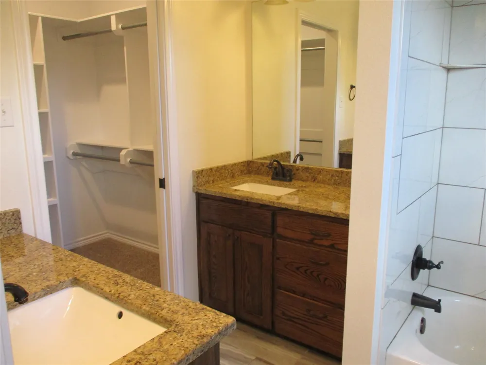 117 Mill Street Emory, TX 75440