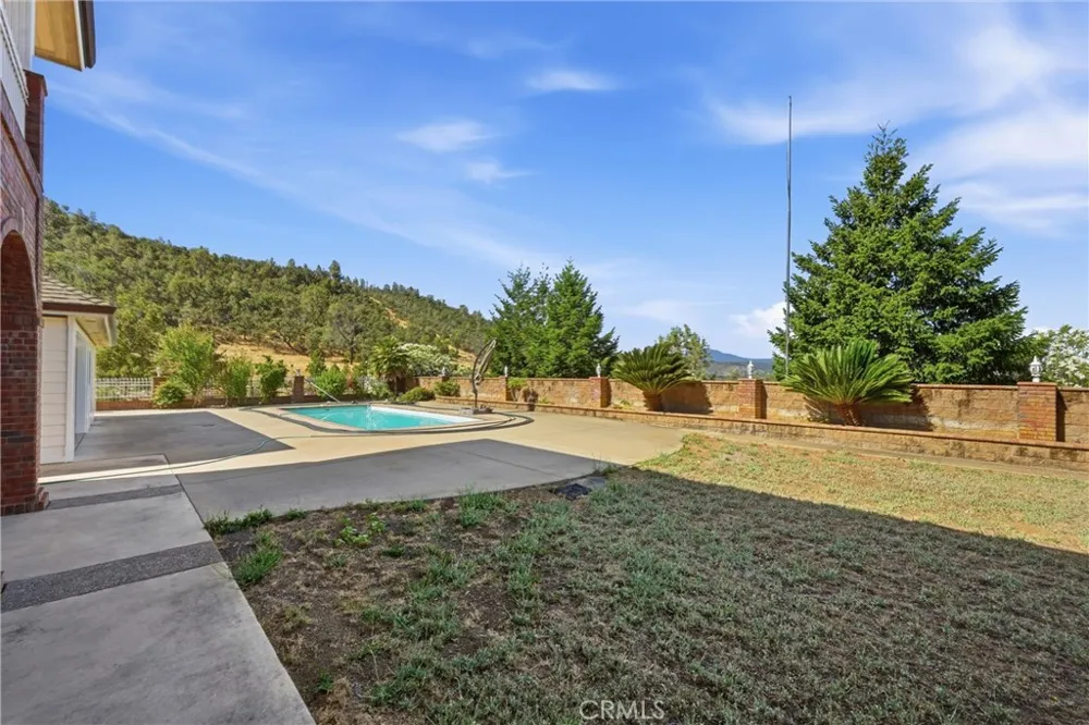 2511 State Highway 53 Clearlake, CA 95422