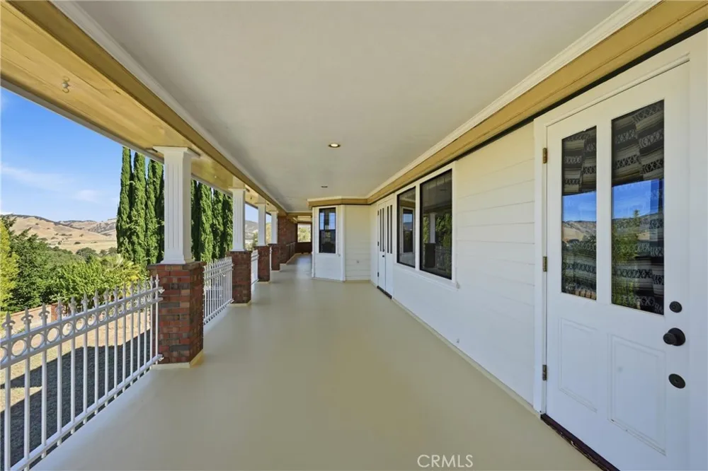 2511 State Highway 53 Clearlake, CA 95422