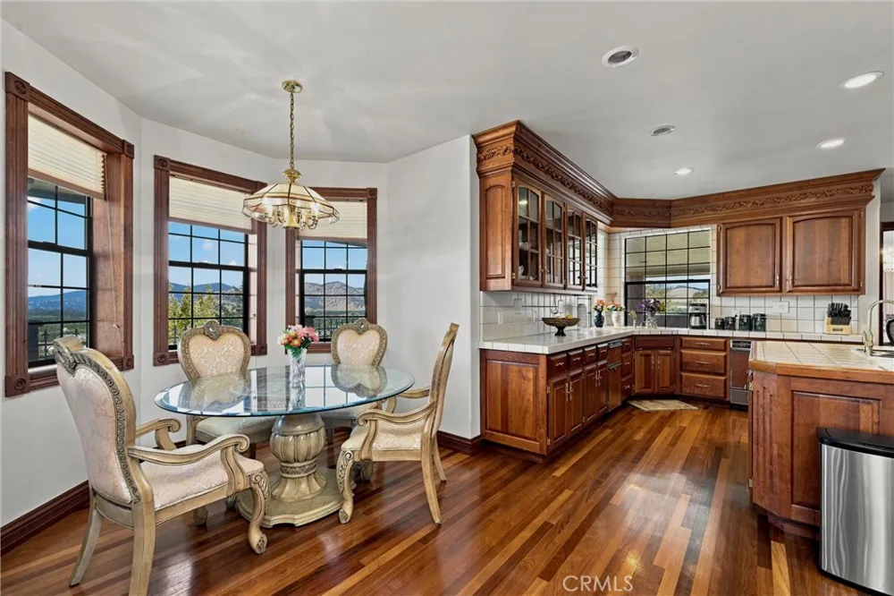 2511 State Highway 53 Clearlake, CA 95422
