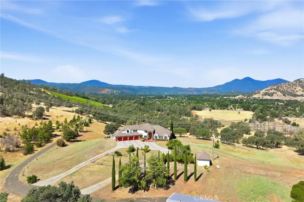 2511 State Highway 53 Clearlake, CA 95422