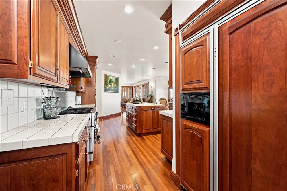 2511 State Highway 53 Clearlake, CA 95422
