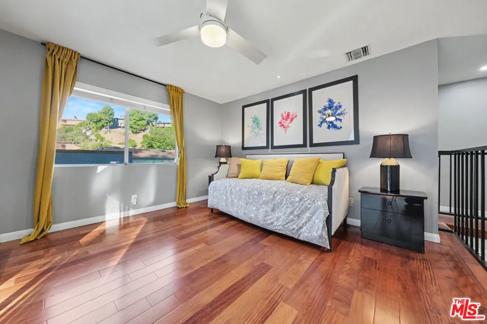 2655 Saxon Drive Los Angeles, CA 90065