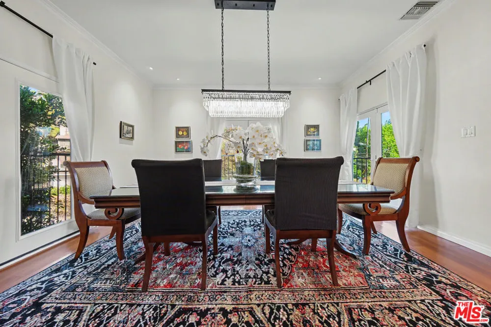 2655 Saxon Drive Los Angeles, CA 90065