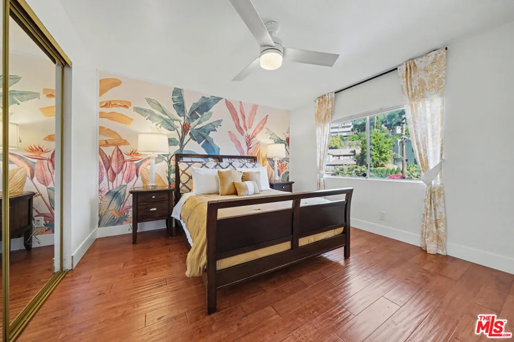 2655 Saxon Drive Los Angeles, CA 90065