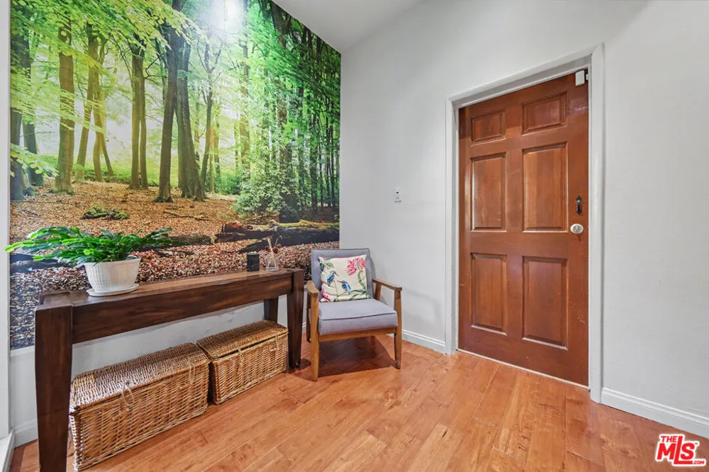 2655 Saxon Drive Los Angeles, CA 90065