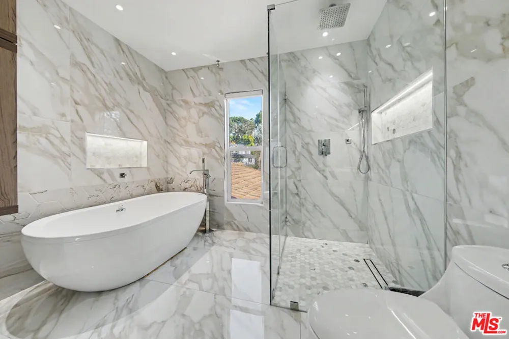 2655 Saxon Drive Los Angeles, CA 90065