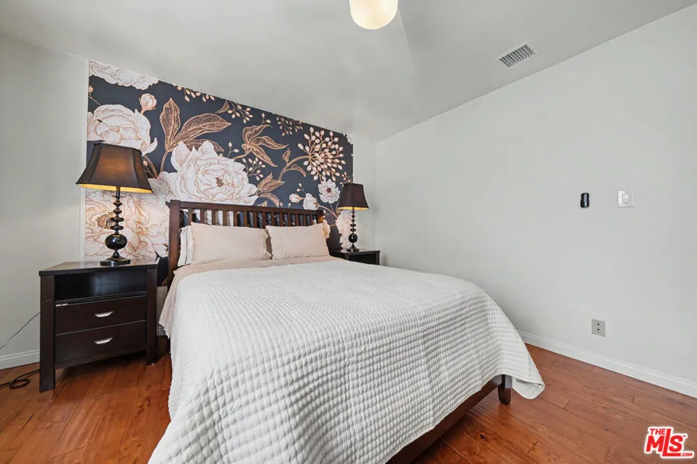 2655 Saxon Drive Los Angeles, CA 90065
