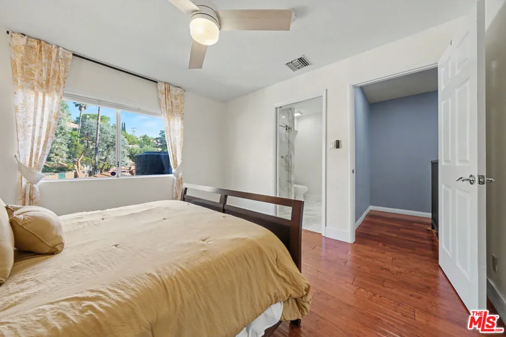 2655 Saxon Drive Los Angeles, CA 90065