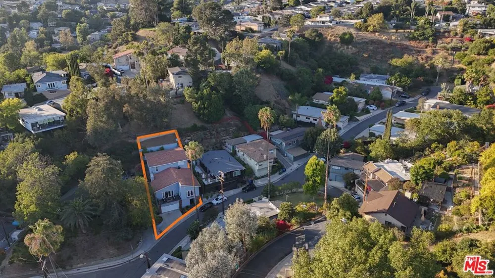 2655 Saxon Drive Los Angeles, CA 90065