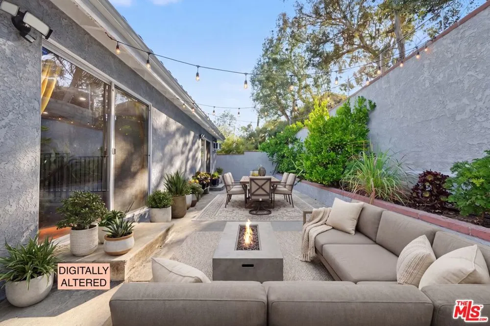 2655 Saxon Drive Los Angeles, CA 90065