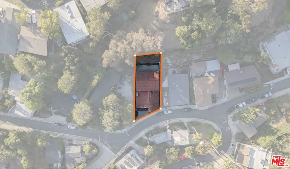 2655 Saxon Drive Los Angeles, CA 90065