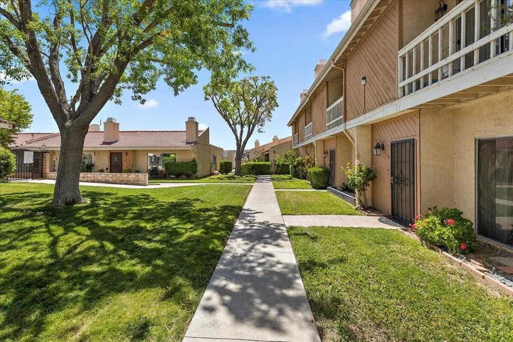 16465 Green Tree Boulevard #18 Victorville, CA 92395