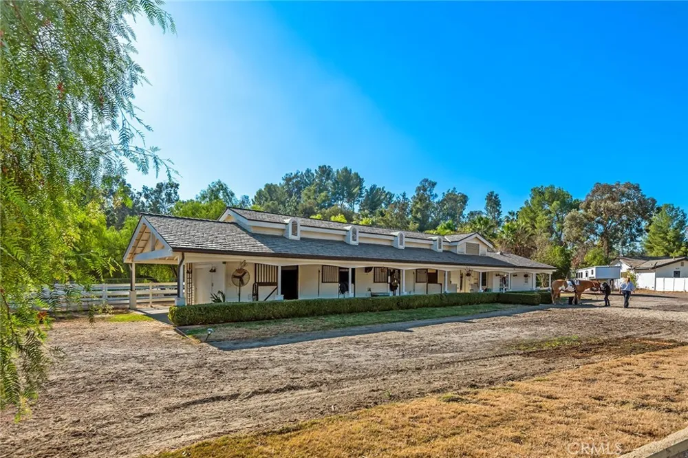 5547 PARADISE VALLEY ROAD Hidden Hills, CA 91302