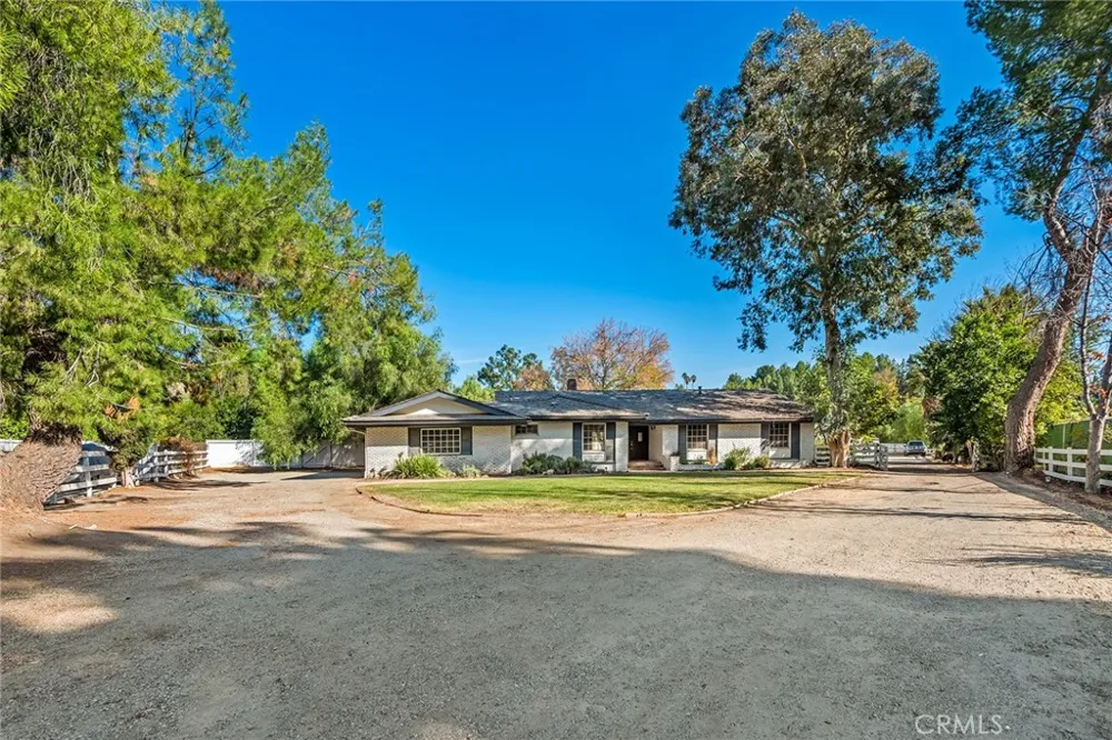 5547 PARADISE VALLEY ROAD Hidden Hills, CA 91302