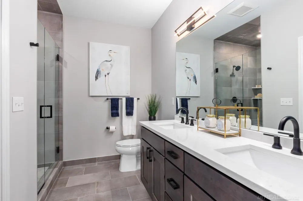 8520 West Valley Drive White Lake Charter Township, MI 48383