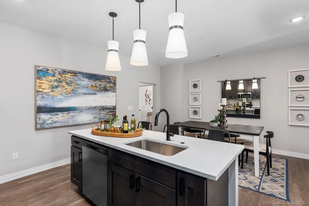 8518 West Valley Drive White Lake Charter Township, MI 48383