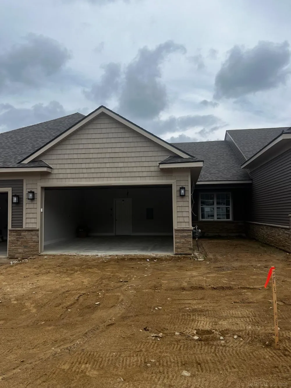 8518 West Valley Drive White Lake Charter Township, MI 48383