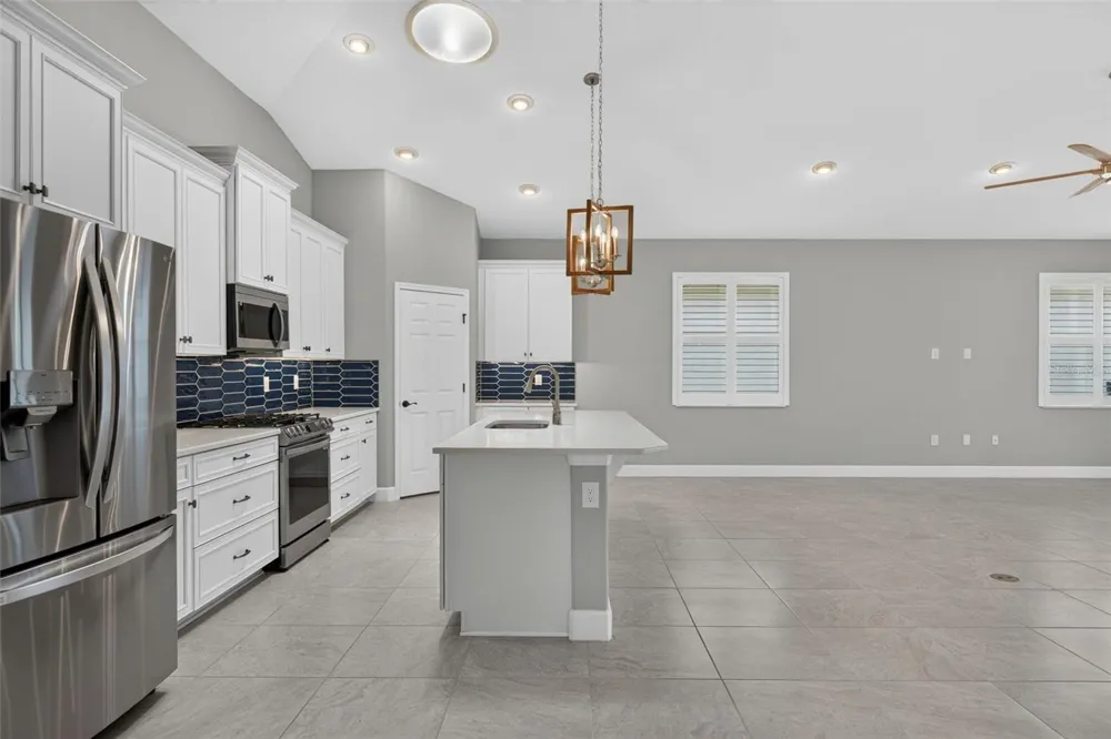 37 LAGOON WAY Palm Coast, FL 32137