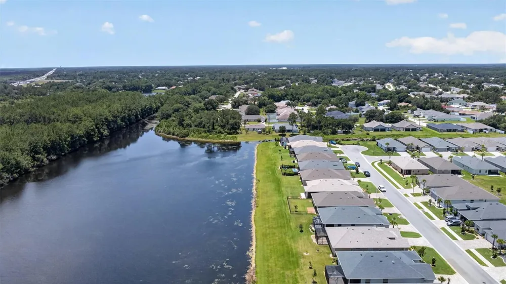 37 LAGOON WAY Palm Coast, FL 32137