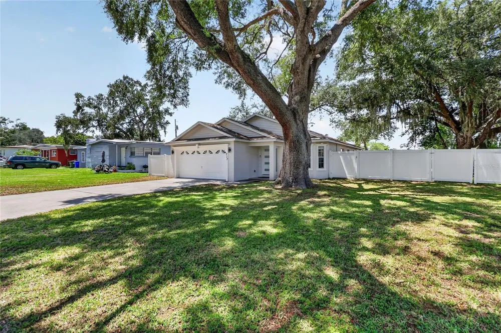 217 E EDWARD STREET Lakeland, FL 33805