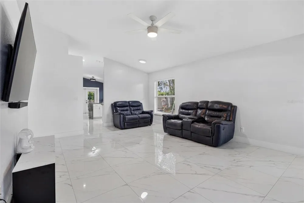 217 E EDWARD STREET Lakeland, FL 33805