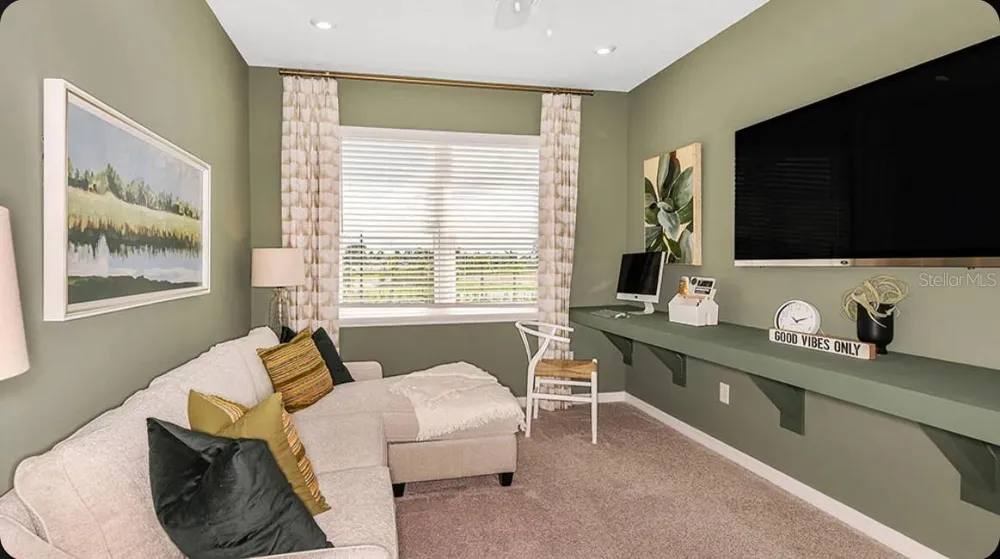 11743 SOFT MEADOW MEWS San Antonio, FL 33576