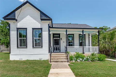 1159 San Bernard Street