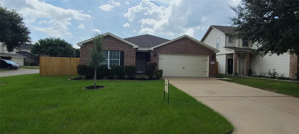 11826 Belle Court Pinehurst, TX 77362