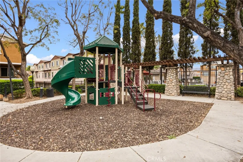 1556 Ledgestone Lane Pomona, CA 91767
