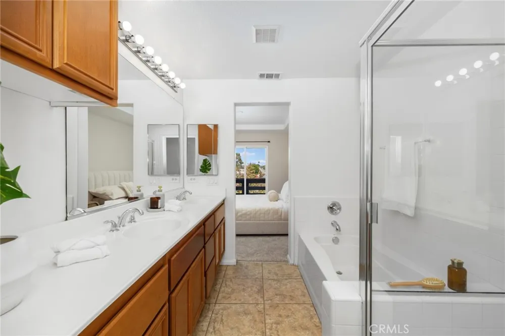 1556 Ledgestone Lane Pomona, CA 91767